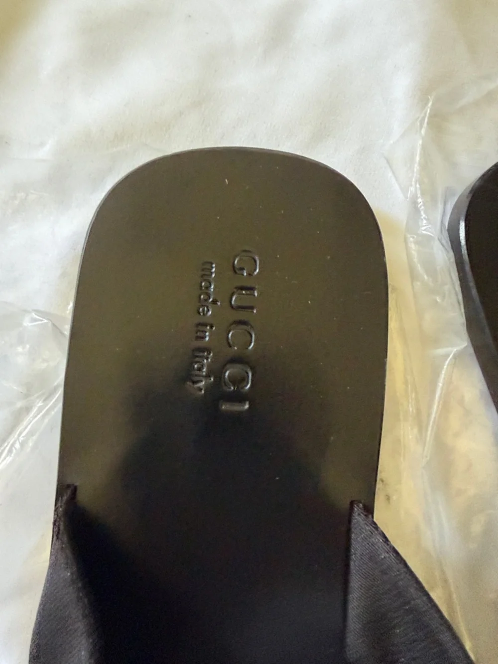 Gucci classic black
